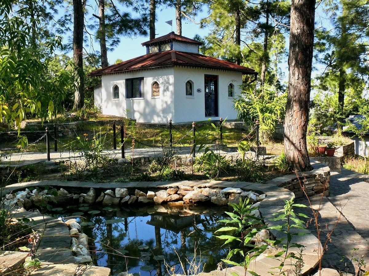 Ayurvaid Kalmatia Hotel Almora Exterior photo